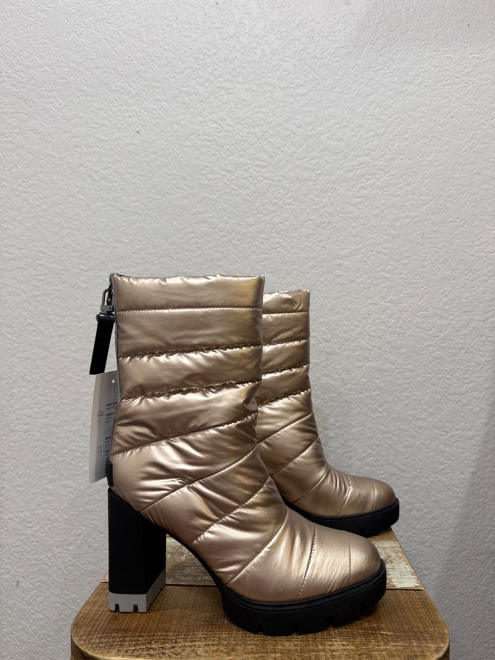 Naturalizer X Think Rolyn Crosswalk Puffer 2 In 1 Boots NEW Size 8 - Picture 10 of 14